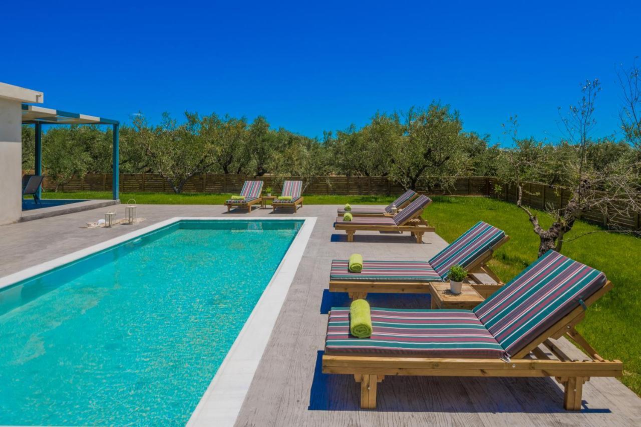 Natura Verde Villas Fiolitis Exterior photo