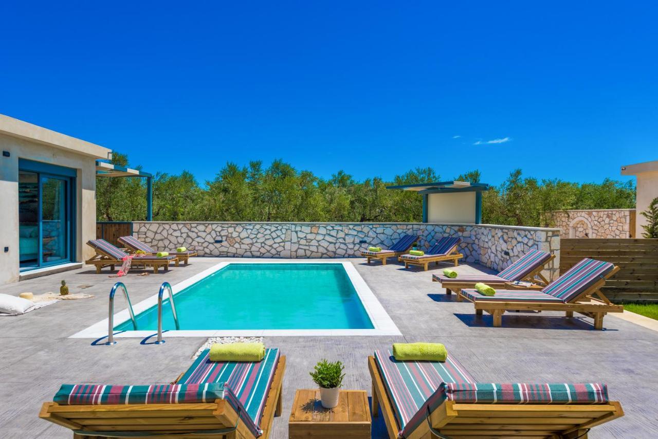 Natura Verde Villas Fiolitis Exterior photo