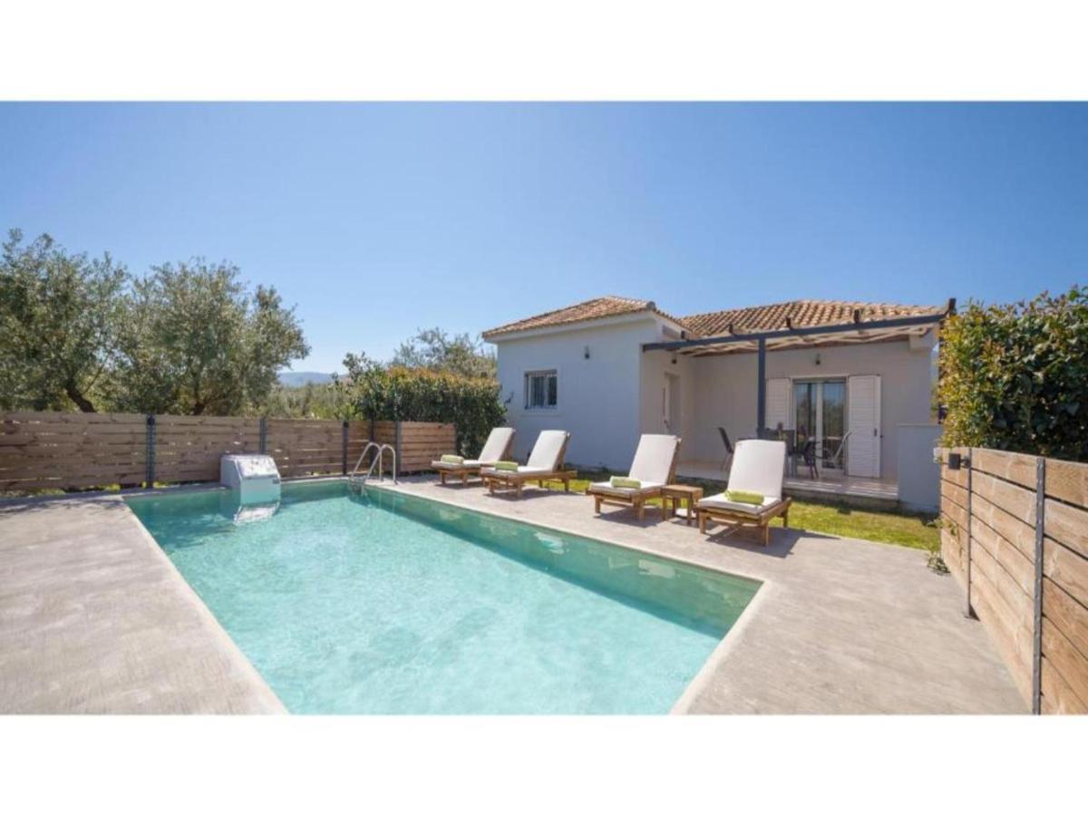 Natura Verde Villas Fiolitis Exterior photo