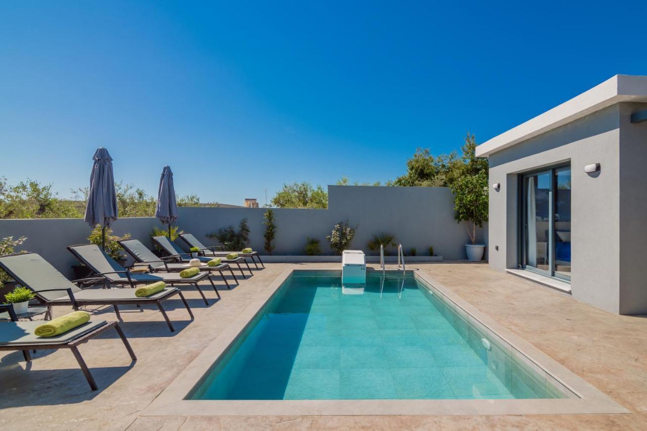 Natura Verde Villas Fiolitis Exterior photo